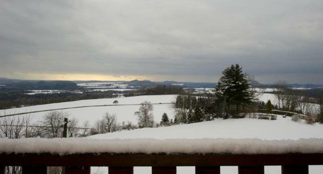 Panorama-Apartments Weinberghaus Mittelndorf Екстериор снимка