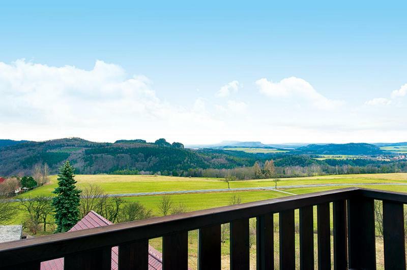 Panorama-Apartments Weinberghaus Mittelndorf Екстериор снимка
